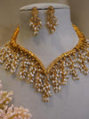 Pearl drop V necklace