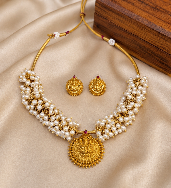 Mahalakshmi Pearl Bunch Necklace