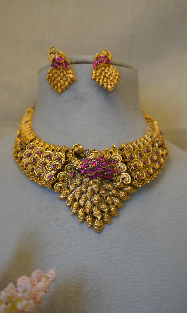 Swarna Mayuri Choker