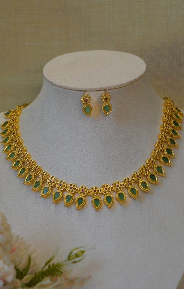 Pushpa Palakka Mala
