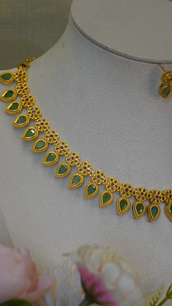 Pushpa Palakka Mala